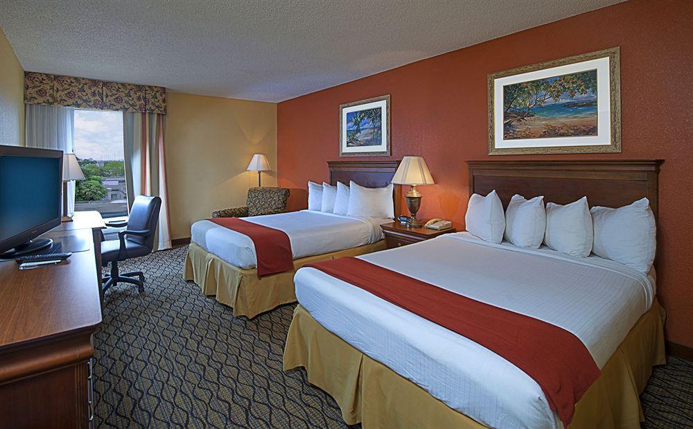 B&B Hotel Miami Airport Miami Springs Екстер'єр фото