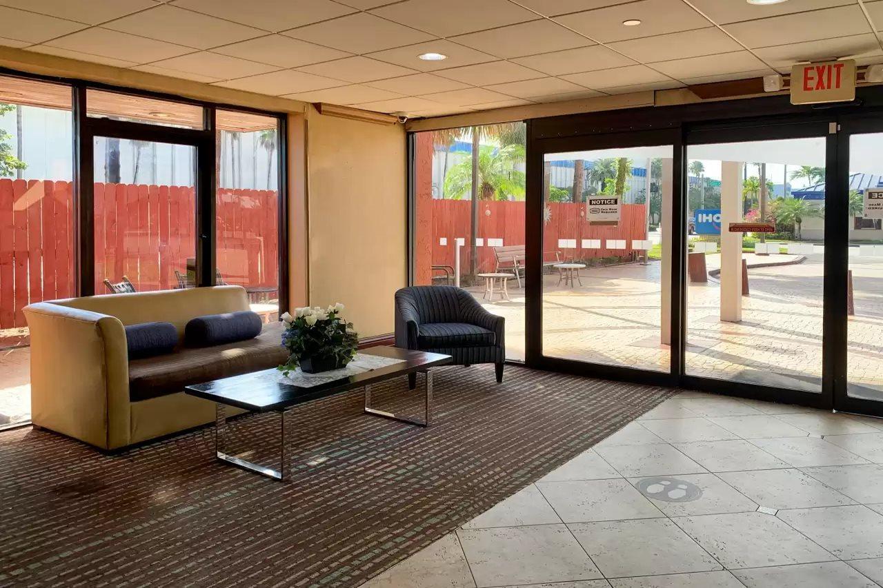 B&B Hotel Miami Airport Miami Springs Екстер'єр фото