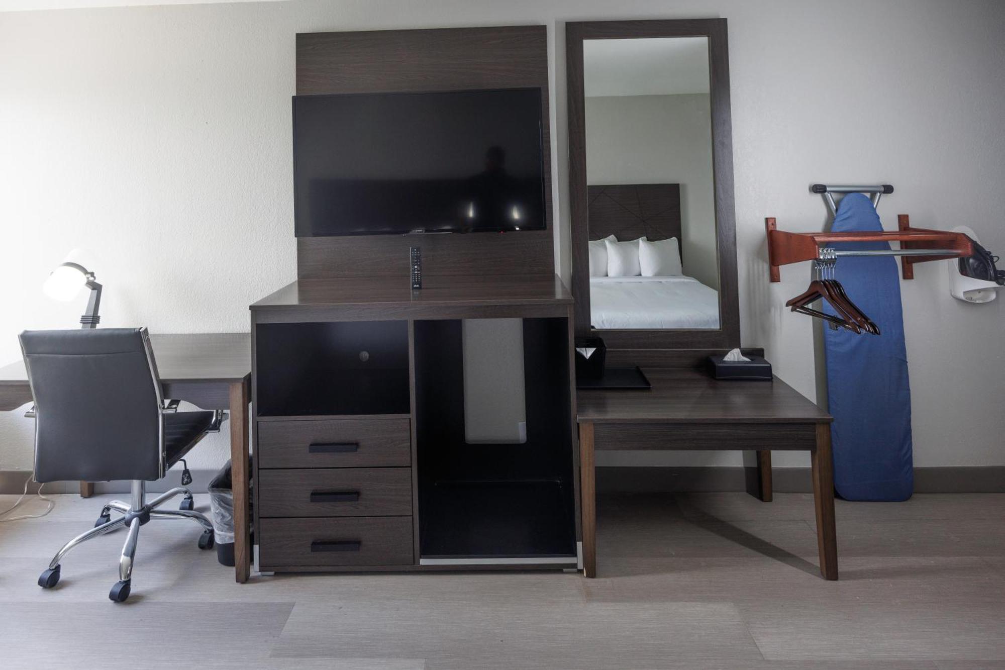 B&B Hotel Miami Airport Miami Springs Екстер'єр фото