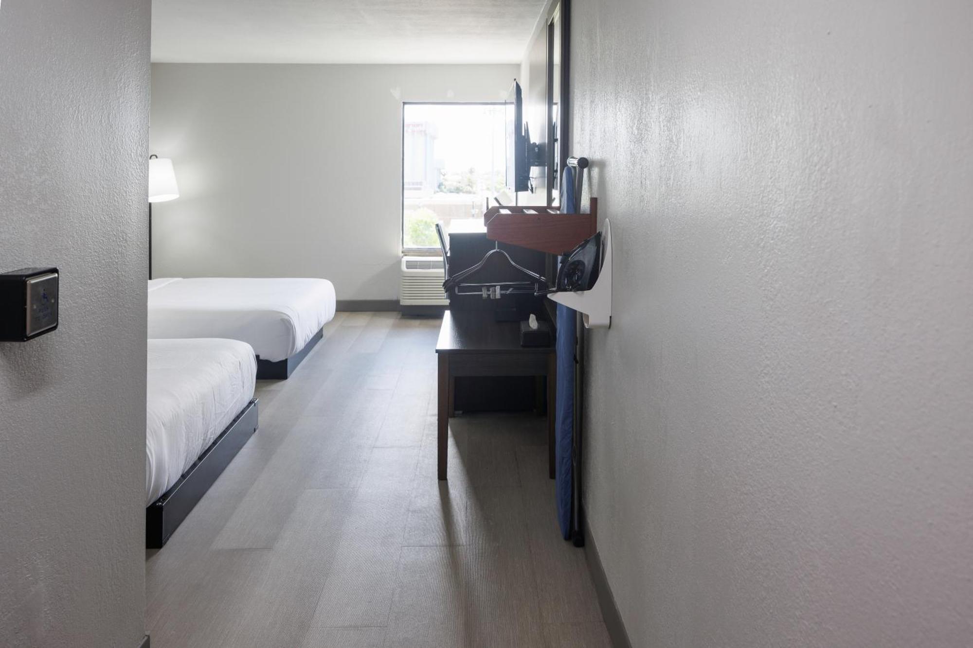 B&B Hotel Miami Airport Miami Springs Екстер'єр фото