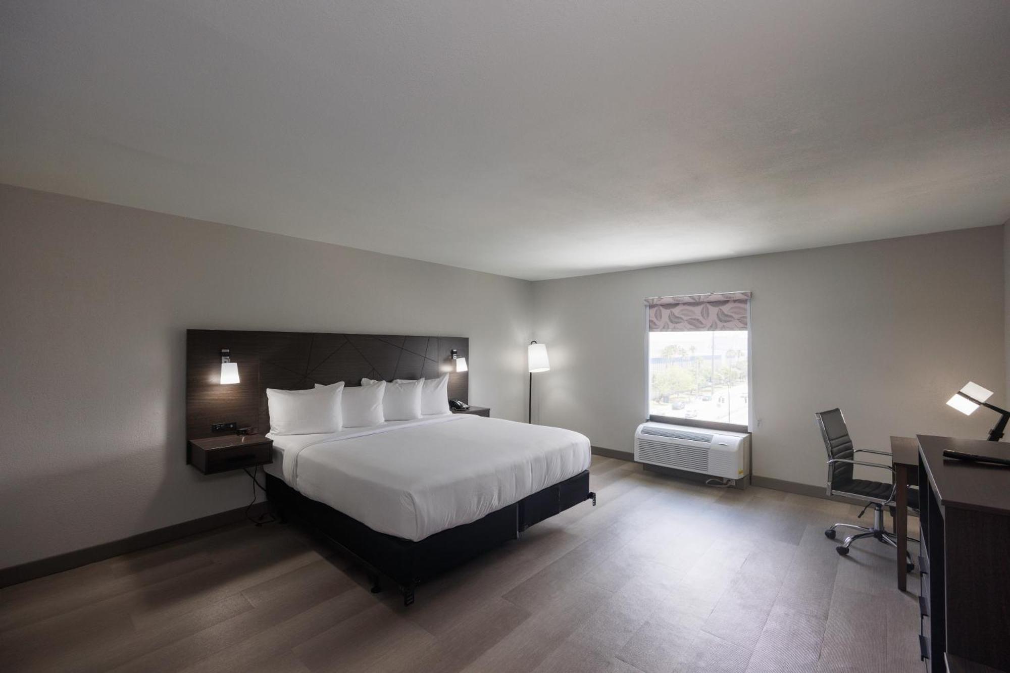 B&B Hotel Miami Airport Miami Springs Екстер'єр фото