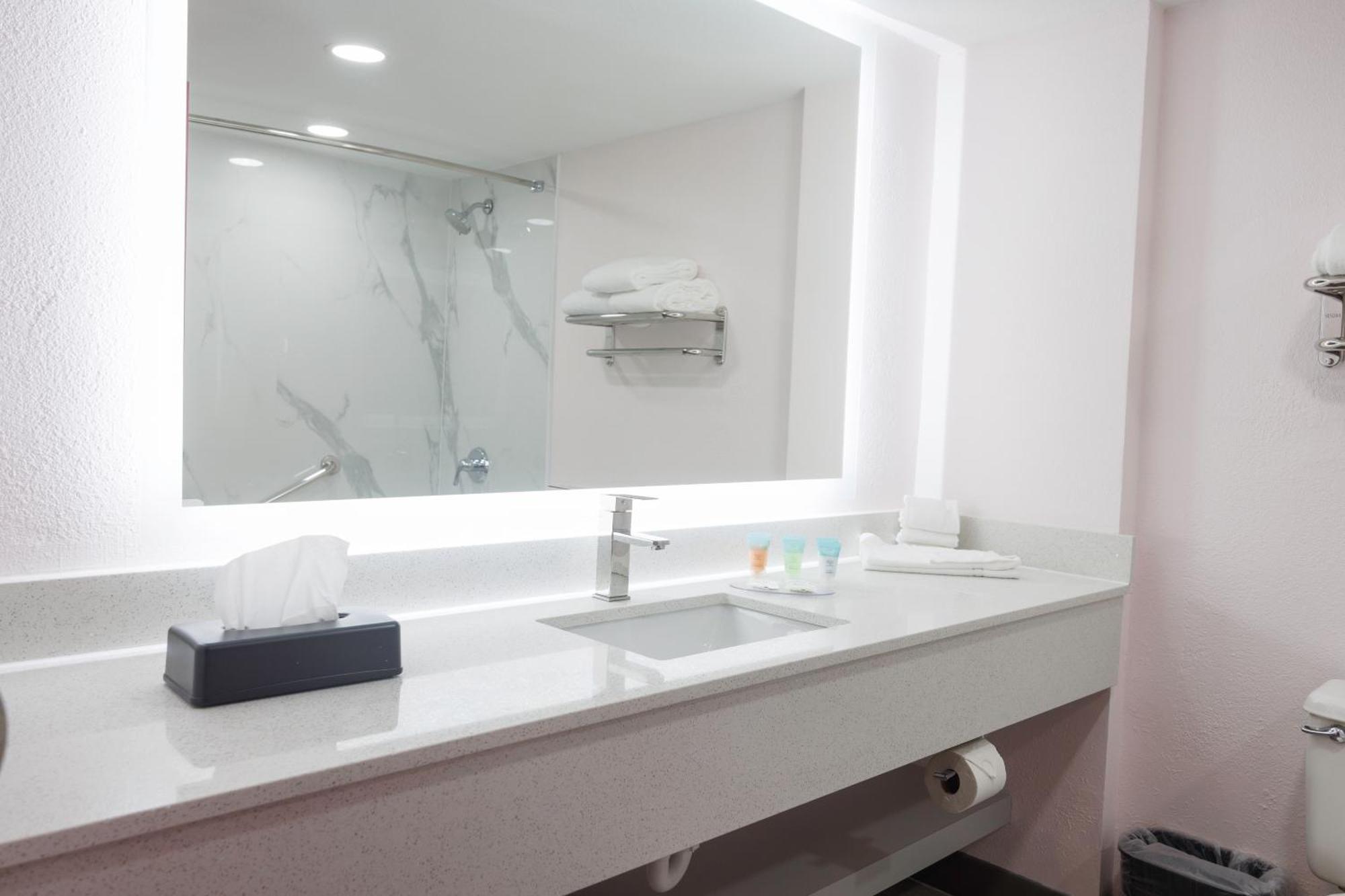 B&B Hotel Miami Airport Miami Springs Екстер'єр фото